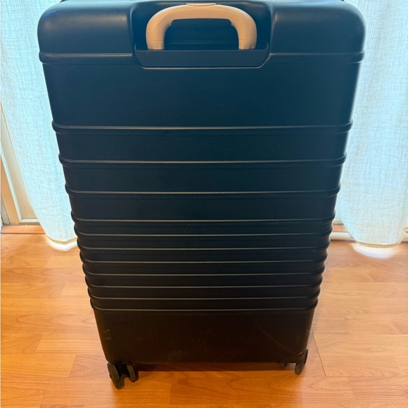 Beis - The 29" Large Check-In Roller - Picture 8 of 16